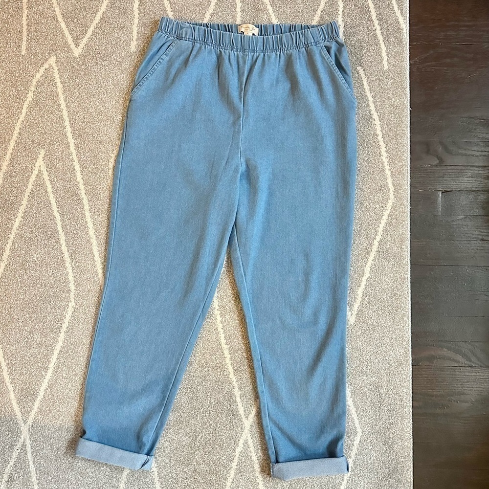 Turtle Bay Pull-on Stretch Light Wash Jeans